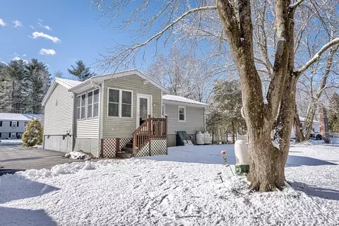 Exterior - 168 Bridge St, Raynham, MA 02767 photo 5 of 5