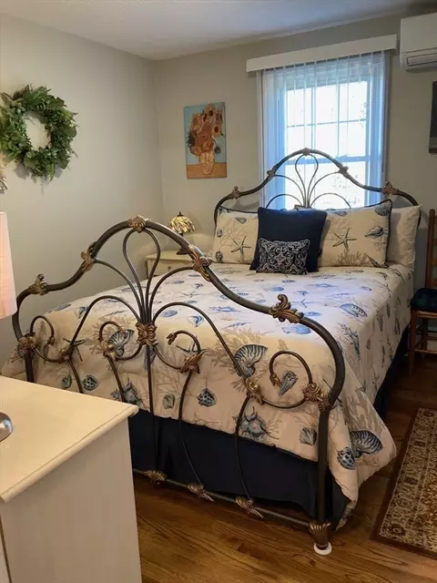 Bedroom - 17 Brookside Dr, Acushnet, MA 02743 photo 3 of 4