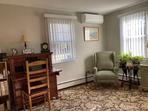 Living - 17 Brookside Dr, Acushnet, MA 02743 photo 5 of 8