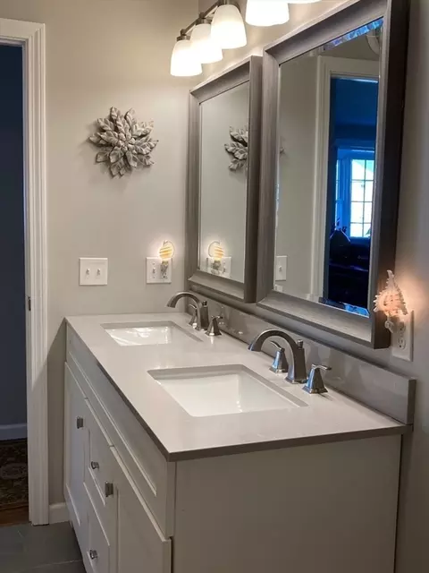 Bath - 17 Brookside Dr, Acushnet, MA 02743 photo 2 of 3