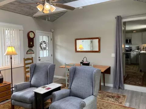 Living - 17 Brookside Dr, Acushnet, MA 02743 photo 6 of 8