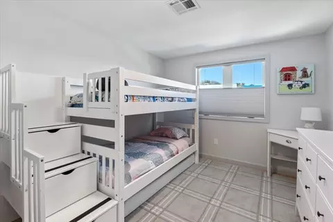 Bedroom - 36 Dunham Rd #301, Beverly, MA 01915 photo 5 of 7