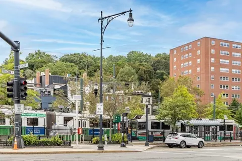15-17 University Rd #E, Brookline, MA 02445 photo 13