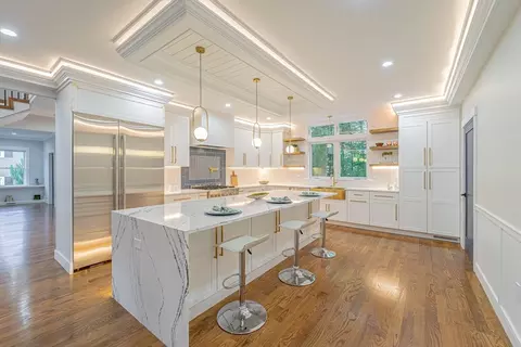 26 Gedick Rd, Burlington, MA 01803