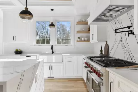 Kitchen - 62 Brewster Dr, Needham, MA 02492 photo 7 of 11