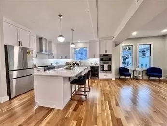 152-154 Hillside Rd #TWO, Watertown, MA 02472
