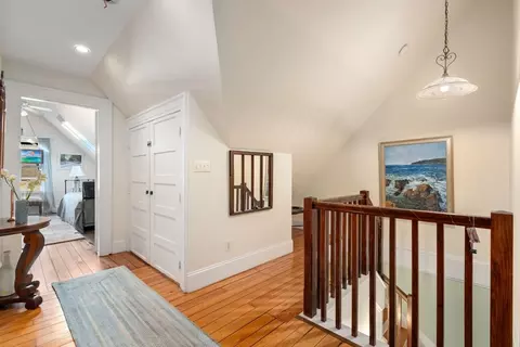 Entry Way - 345 Washington St #2, Gloucester, MA 01930 photo 4 of 4