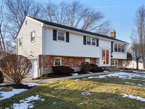 103 Candy Ln, Brockton, MA 02301