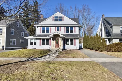 128 Converse St, Longmeadow, MA 01106