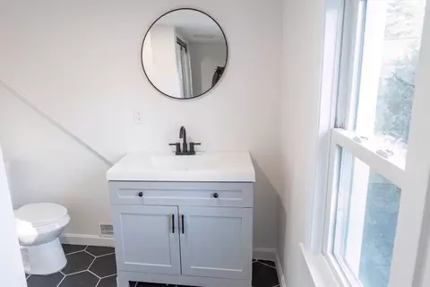 Bath - 70 Bow St, Saugus, MA 01906 photo 2 of 5