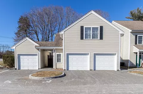 58 Evergreen Cir #58, Canton, MA 02021