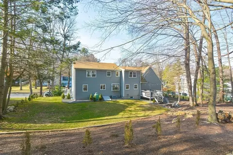 Exterior - 26 Travis Dr, Framingham, MA 01702 photo 5 of 8