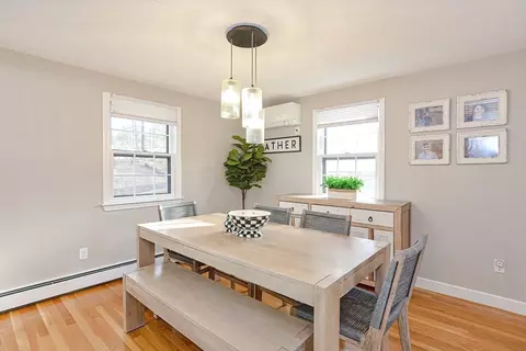 Dining - 26 Travis Dr, Framingham, MA 01702 photo 1 of 3