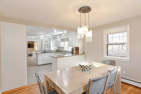 Dining - 26 Travis Dr, Framingham, MA 01702 photo 2 of 3