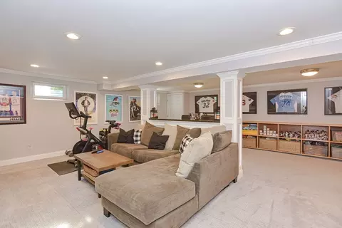 Living - 26 Travis Dr, Framingham, MA 01702 photo 9 of 9