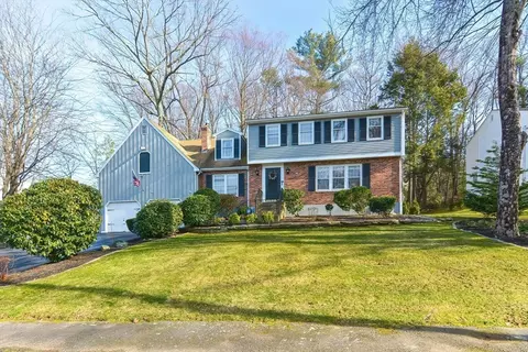 Exterior - 26 Travis Dr, Framingham, MA 01702 photo 2 of 8