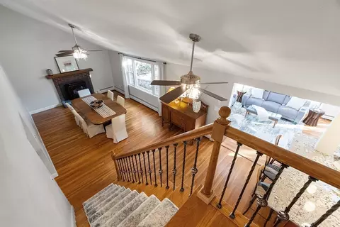 Entry Way - 45 Putnam Rd, Reading, MA 01867 photo 3 of 3
