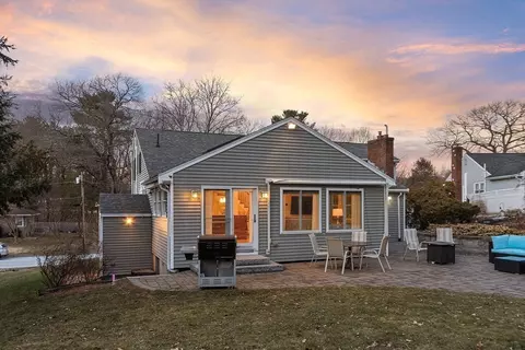 Exterior - 45 Putnam Rd, Reading, MA 01867 photo 3 of 8