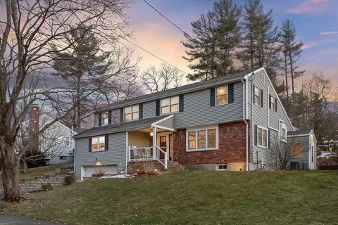 Exterior - 45 Putnam Rd, Reading, MA 01867 photo 7 of 8