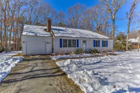 62 Gully Ln, Sandwich, MA 02563
