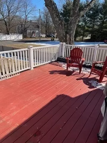 Exterior - 93 Willow St, Mansfield, MA 02048 photo 7 of 10