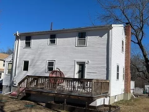 Exterior - 93 Willow St, Mansfield, MA 02048 photo 10 of 10