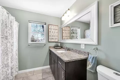 Bath - 31 Ruskin St, Chicopee, MA 01020 photo 6 of 7