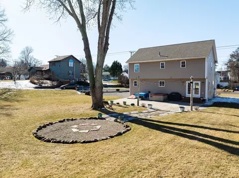 Exterior - 31 Ruskin St, Chicopee, MA 01020 photo 3 of 5