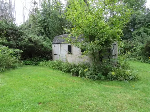 Exterior - 52 North Ave, Mendon, MA 01756 photo 8 of 13