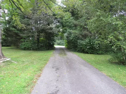 Exterior - 52 North Ave, Mendon, MA 01756 photo 13 of 13