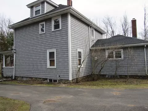 Exterior - 52 North Ave, Mendon, MA 01756 photo 5 of 13