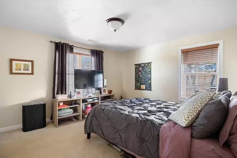 Bedroom - 1 Dupuis Ave, Worcester, MA 01604 photo 2 of 3