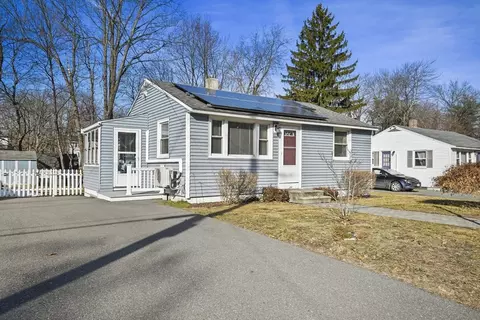 206 Florence St, Leominster, MA 01453