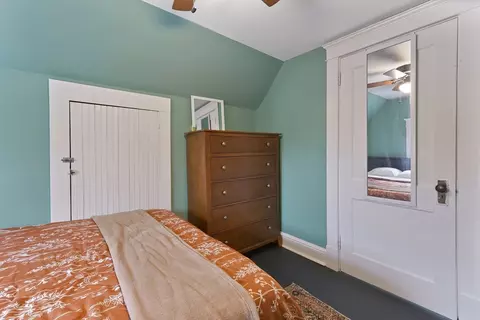 Bedroom - 127 Bowles Park, Springfield, MA 01104 photo 7 of 8