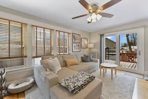 Living - 127 Bowles Park, Springfield, MA 01104 photo 1 of 7