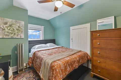 Bedroom - 127 Bowles Park, Springfield, MA 01104 photo 6 of 8