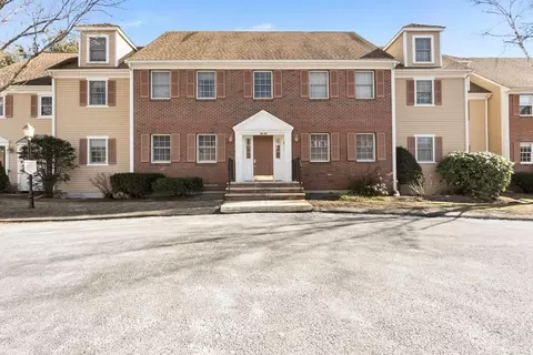 39 Weatherly Dr #39, Salem, MA 01970