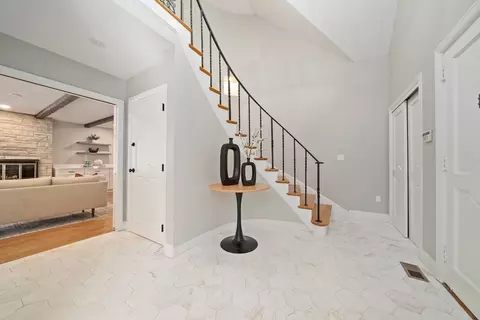 Entry Way - 19 Colonial Rd, Dover, MA 02030 photo 1 of 2