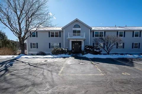 2 Crestview Dr #49, Spencer, MA 01562