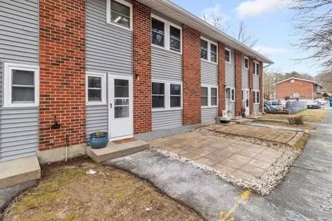 24 Manor Ct #24, Springfield, MA 01118 photo 3