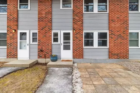 24 Manor Ct #24, Springfield, MA 01118 photo 4