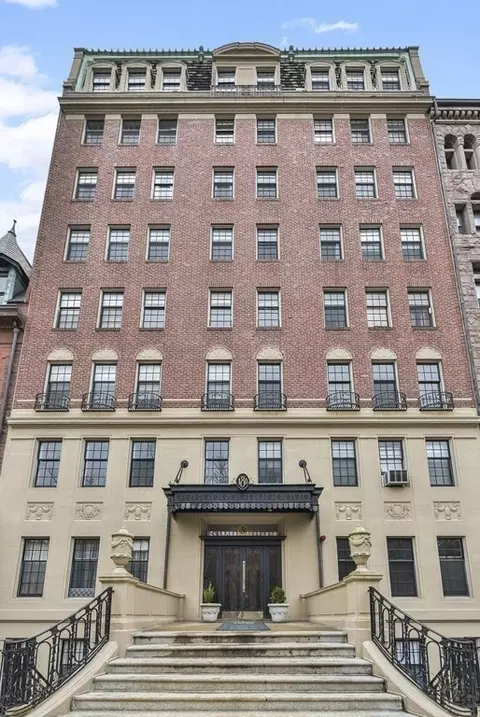 180 Commonwealth Ave #B, Boston, MA 02116