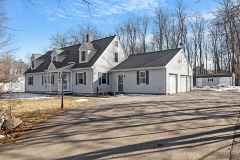 176 Legros St, Fitchburg, MA 01420