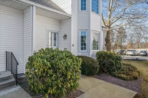 27 Church St #14, Weymouth, MA 02189