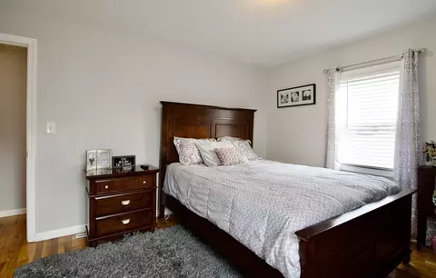 Bedroom - 284 Hermitage Dr, Springfield, MA 01129 photo 3 of 12