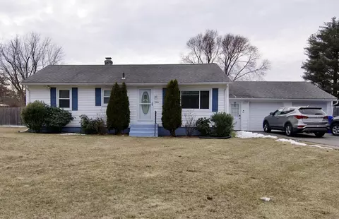 284 Hermitage Dr, Springfield, MA 01129