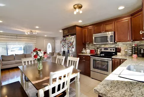 Kitchen - 284 Hermitage Dr, Springfield, MA 01129 photo 1 of 3