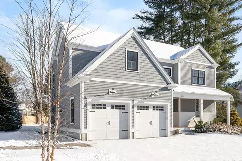 218 Elsinore St, Concord, MA 01742