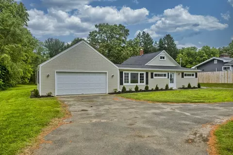 57 Manchonis Rd, Wilbraham, MA 01095 photo 2