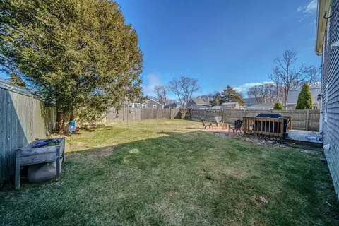 Exterior - 82 Tower Ave, Marshfield, MA 02050 photo 5 of 5